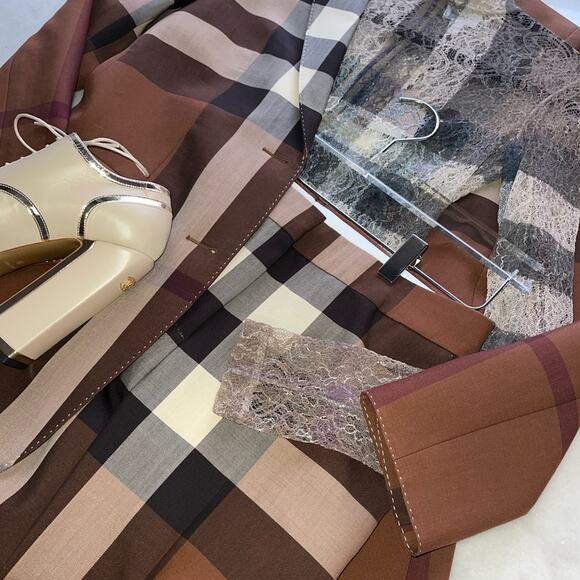 Burberry Aimie Tailored Check Print Button Hem Pant in Dark Birch Brown - Picture 8 of 17